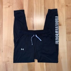 girls under armour joggers